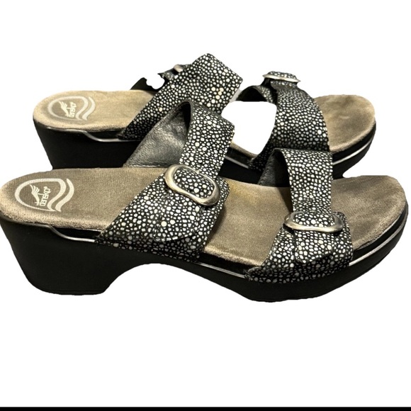 Dansko Shoes - Dansko Women's Sandals Women’s Size 39 Slip On Shoes Buckle Leather Lining